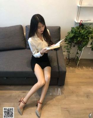 调教放荡丝袜美腿老师的导演是谁