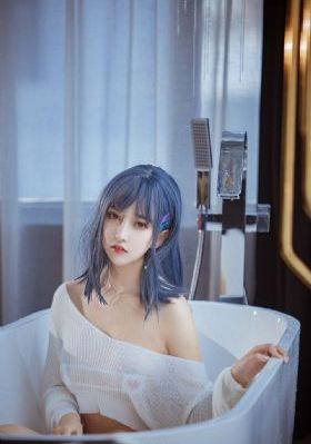 忍冬艳蔷薇