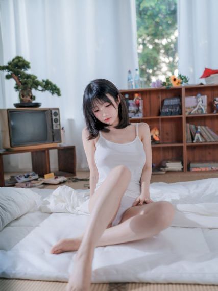 《宇能鸿一郎之桃子》