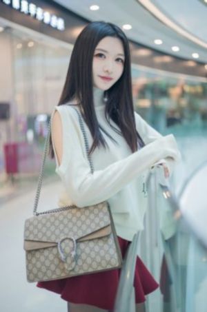 两三个老头玩我的视频